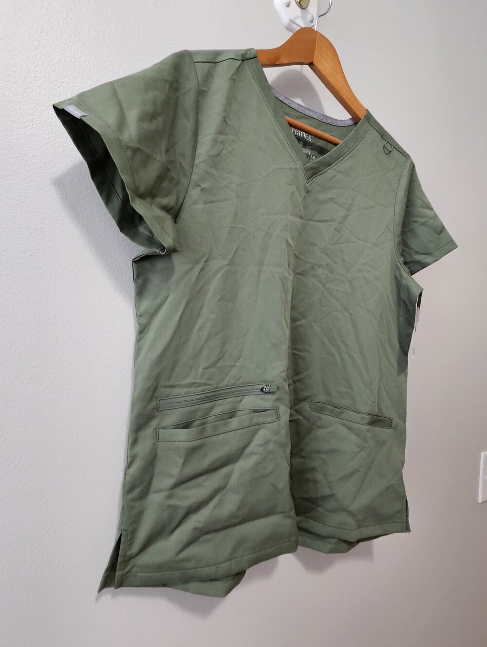 Tops. - Picture 2 of 8